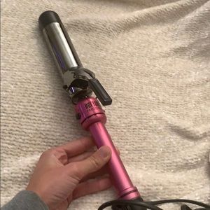 Hot tools curling iron